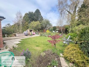 Private Garden- click for photo gallery